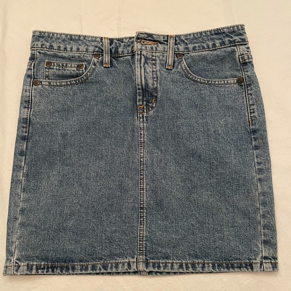 Cute denim skirt